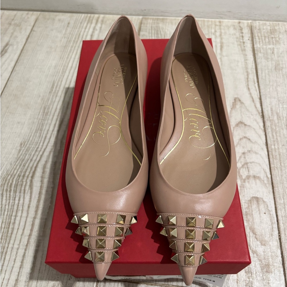 Valentino Garavani Blush Studded Flats